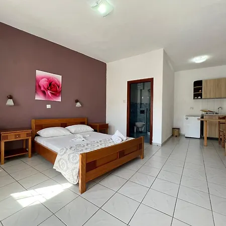 Apart Otel Krista Limenas (Thasos)