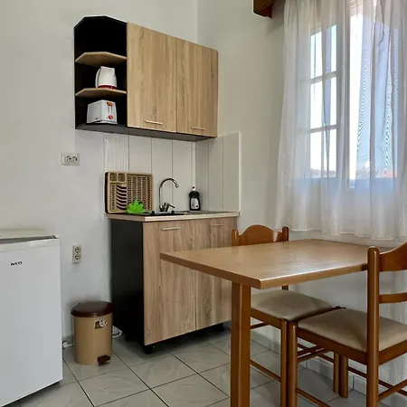 Krista Aparthotel